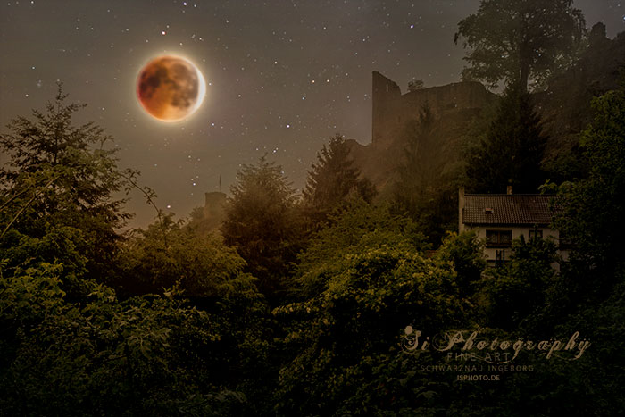 Fine Art Landschaft mit Mond